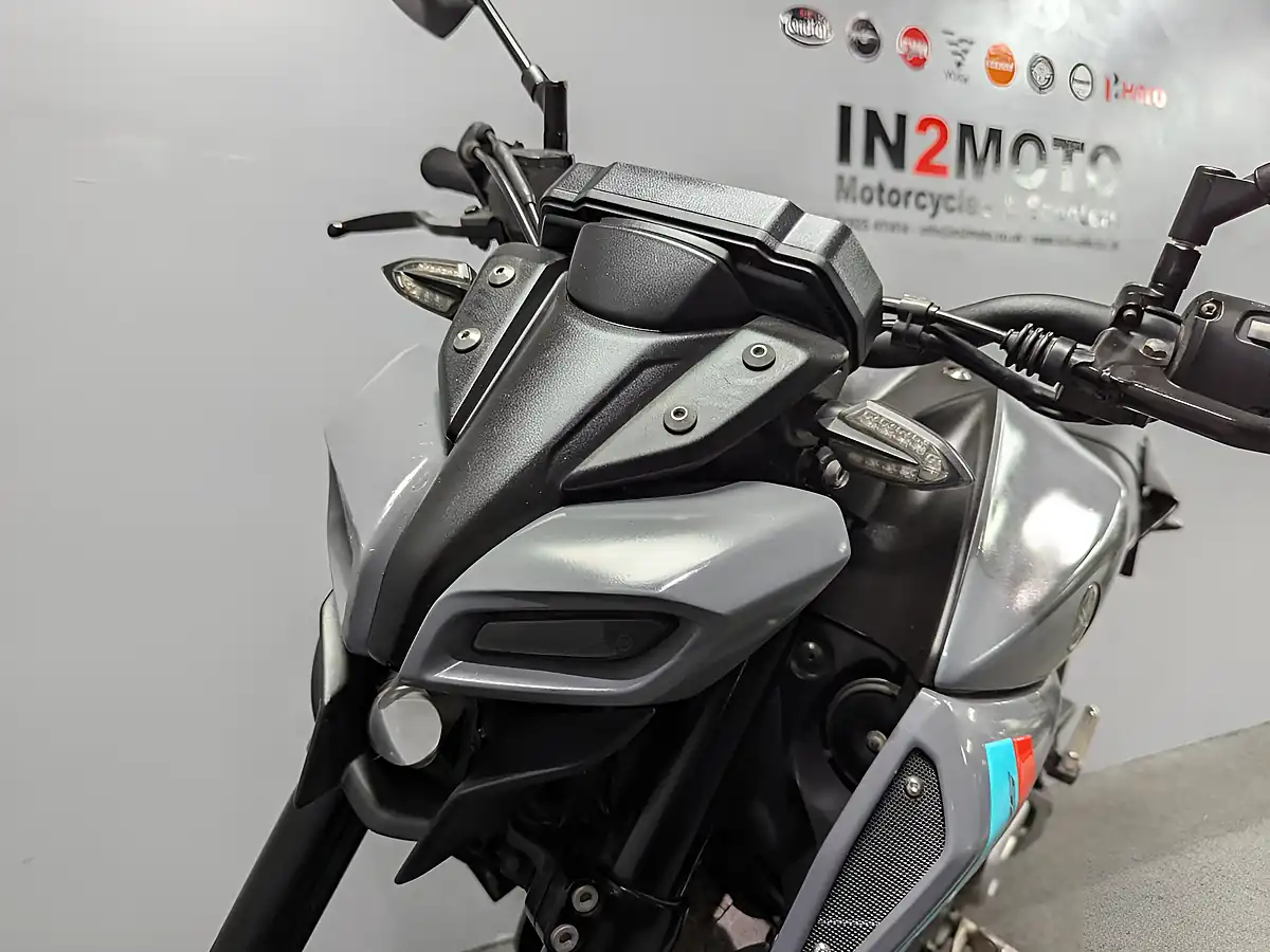 Used 2021 Yamaha Mt 125 Mtn 125-A Black - Interior and Exterior details 12