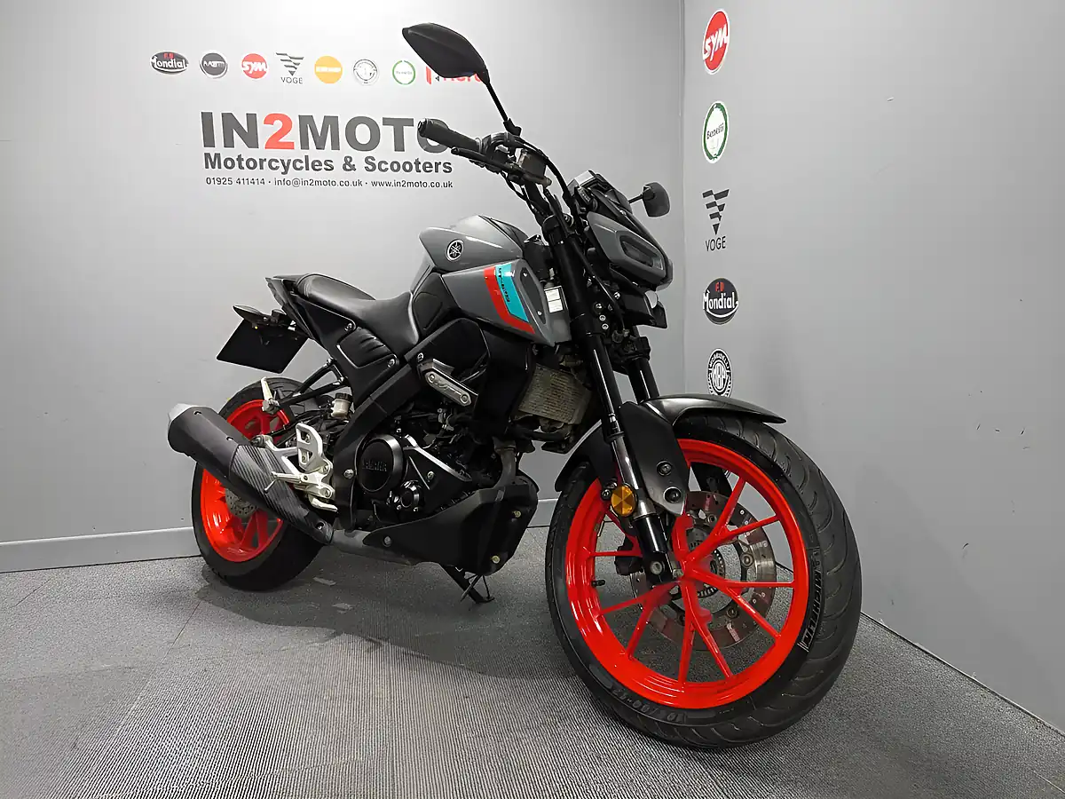 Used 2021 Yamaha Mt 125 Mtn 125-A Black - Interior and Exterior details 4