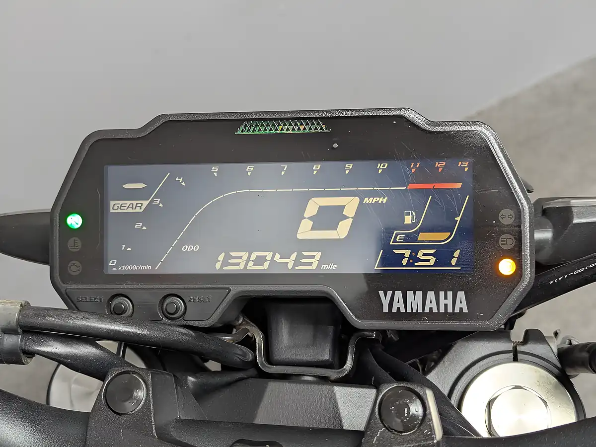 Used 2021 Yamaha Mt 125 Mtn 125-A Black - Interior and Exterior details 8
