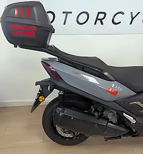 Used 2021 Yamaha Tricity 300 Cvt V-Belt Grey - Interior and Exterior details 14