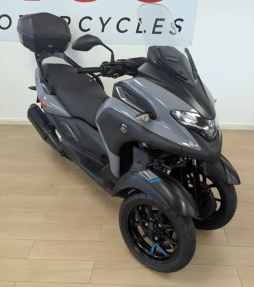 Used 2021 Yamaha Tricity 300 Cvt V-Belt Grey - Interior and Exterior details 2