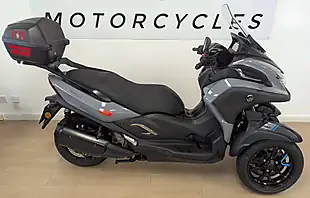 Used 2021 Yamaha Tricity 300 Cvt V-Belt Grey - Interior and Exterior details 5