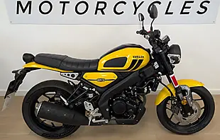 Used 2021 Yamaha XSR125 Yellow - Interior and Exterior details 5