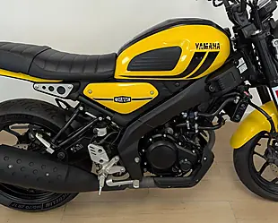 Used 2021 Yamaha XSR125 Yellow - Interior and Exterior details 6