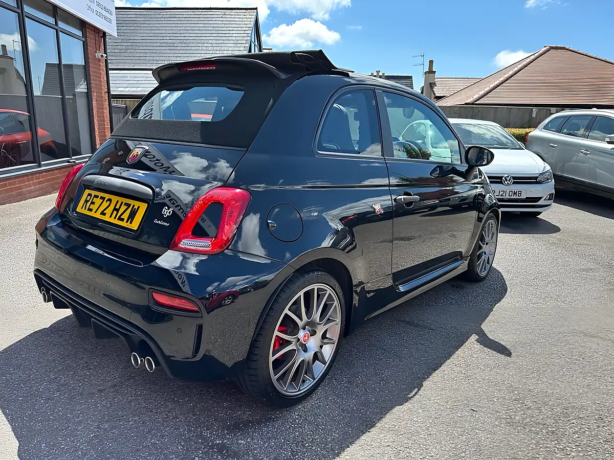 Used 2022 Abarth 695c Turismo Black - Interior and Exterior details 7