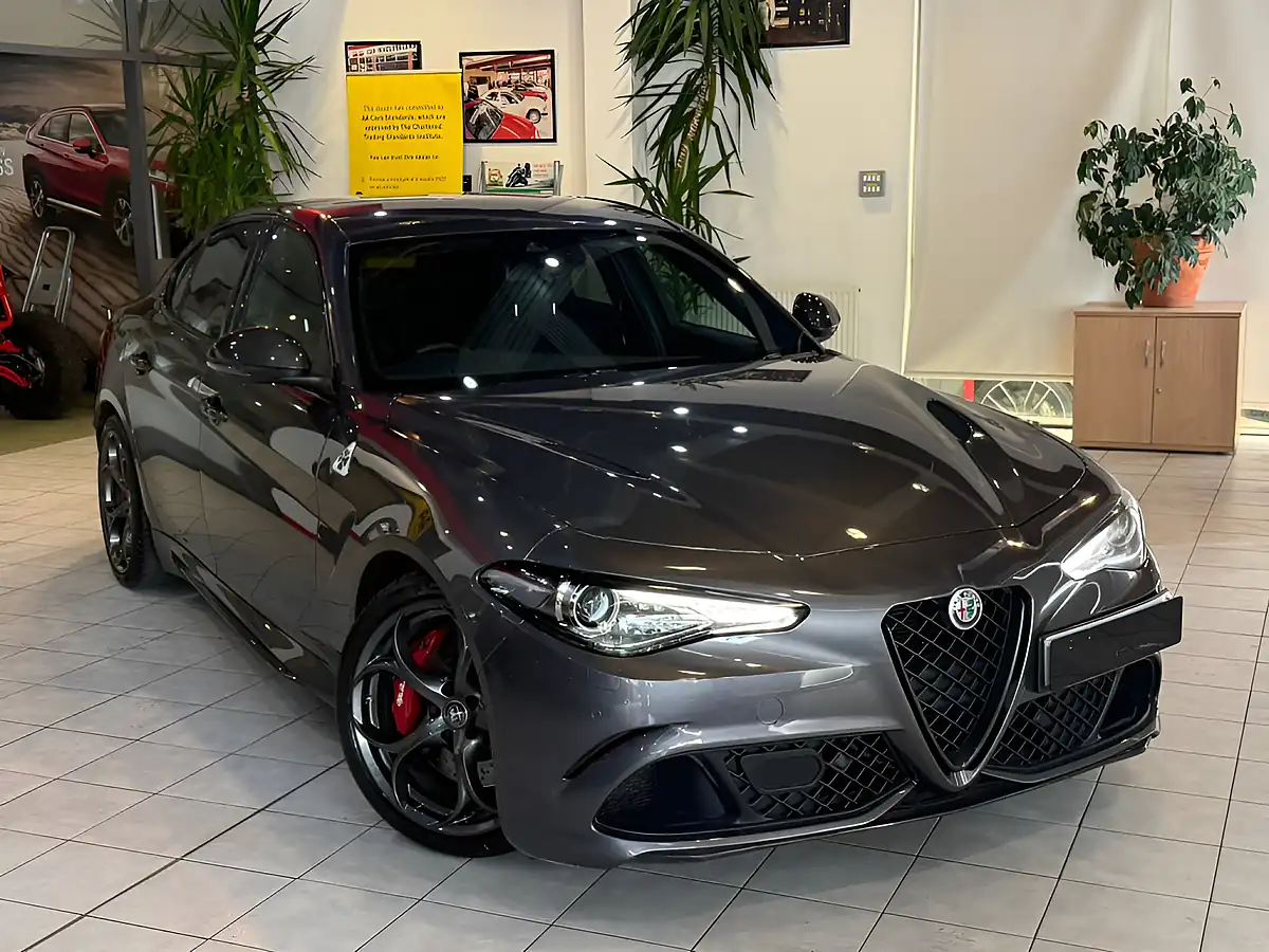 Used 2022 Alfa Romeo Giulia Quadrifoglio Grey - Front View