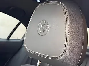 Used 2022 Alfa Romeo Giulia Veloce Blue - Interior and Exterior details 19