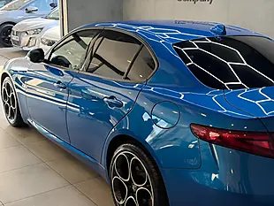 Used 2022 Alfa Romeo Giulia Veloce Blue - Interior and Exterior details 9