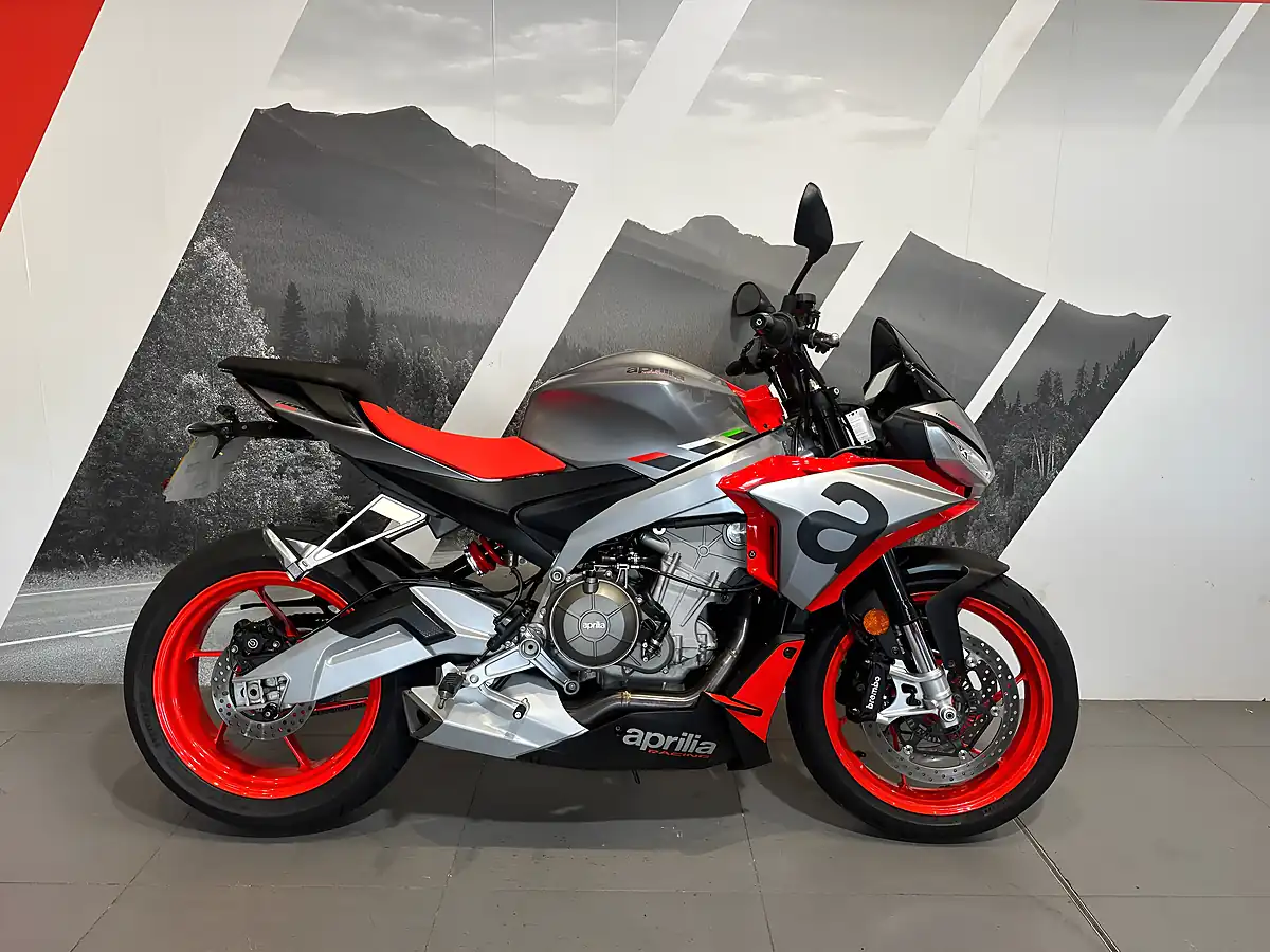 Used 2022 Aprilia Tuono 660 Silver Aluminium Metallic - Front View
