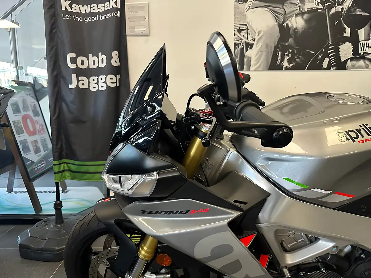 Used 2022 Aprilia Tuono V4 1100 Naked Silver - Interior and Exterior details 14