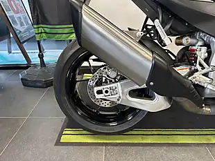 Used 2022 Aprilia Tuono V4 1100 Naked Silver - Interior and Exterior details 4