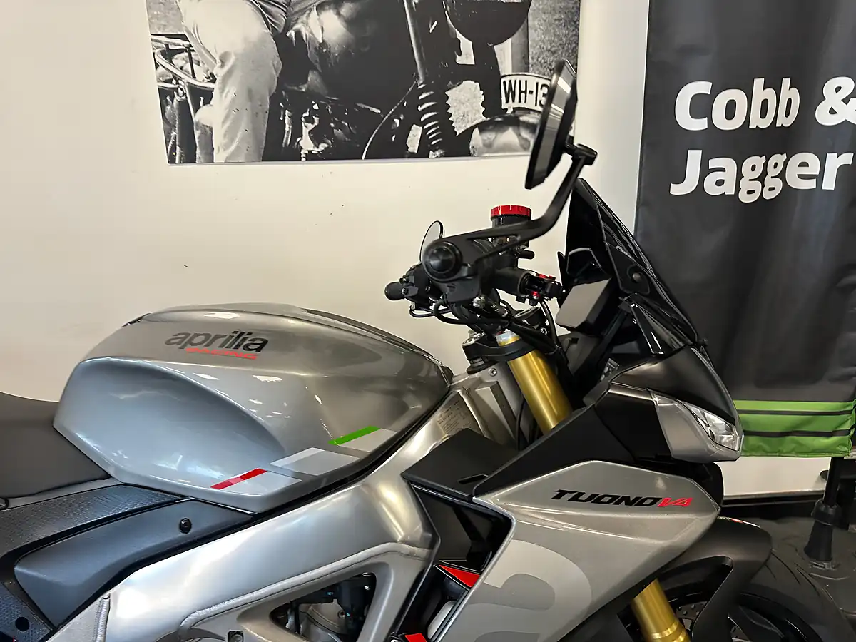 Used 2022 Aprilia Tuono V4 1100 Naked Silver - Interior and Exterior details 6