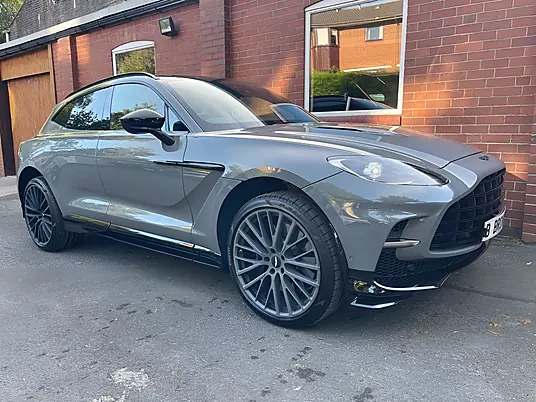 2022 Aston Martin DBX 4.0 V8 707