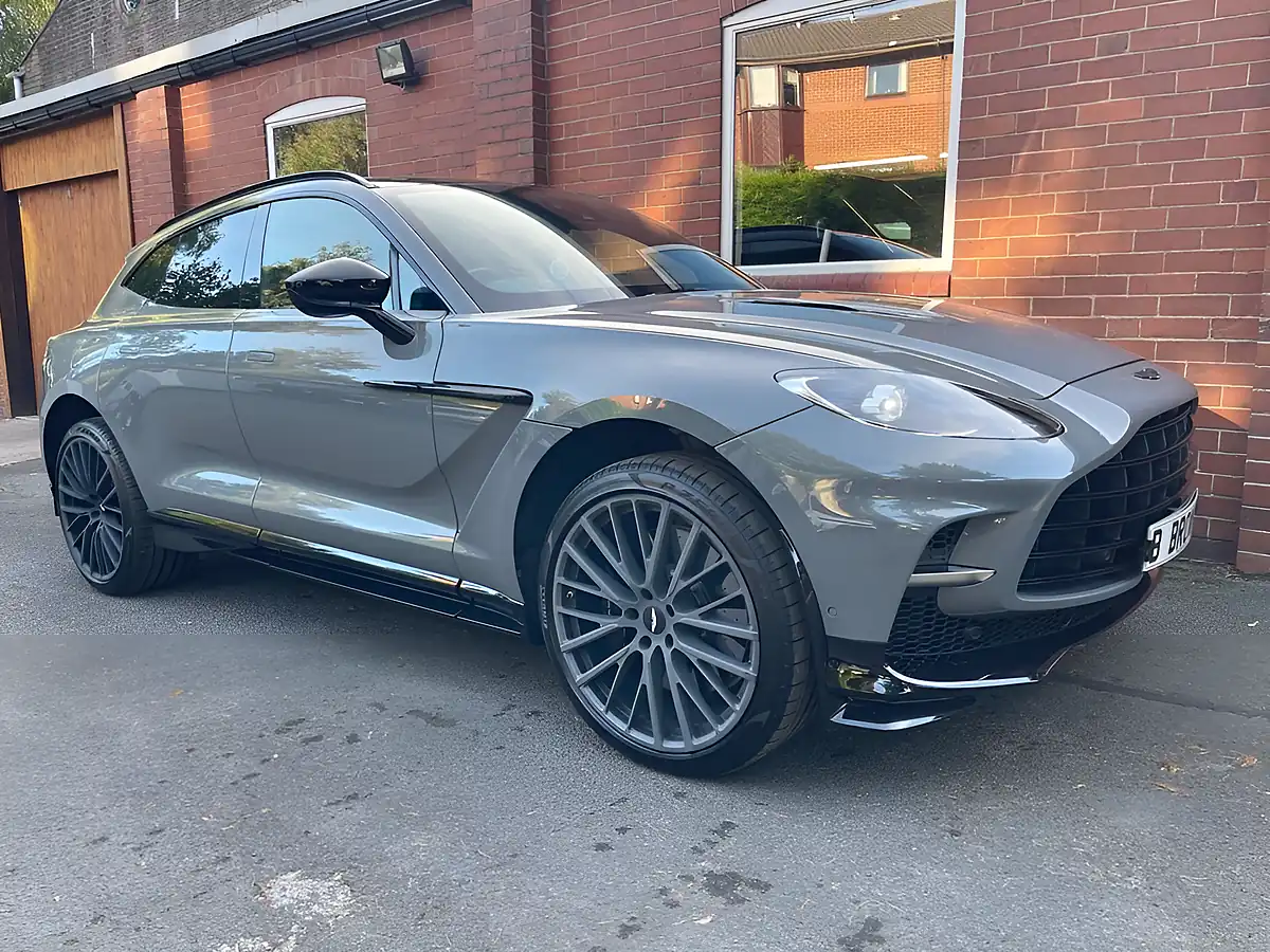 Used 2022 Aston Martin Dbx 707 Grey - Front View