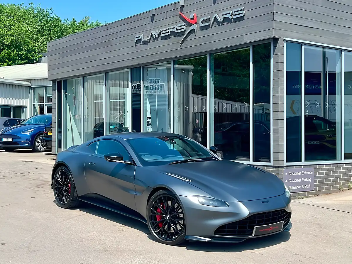 Used 2022 Aston Martin Vantage Coupe Grey - Front View