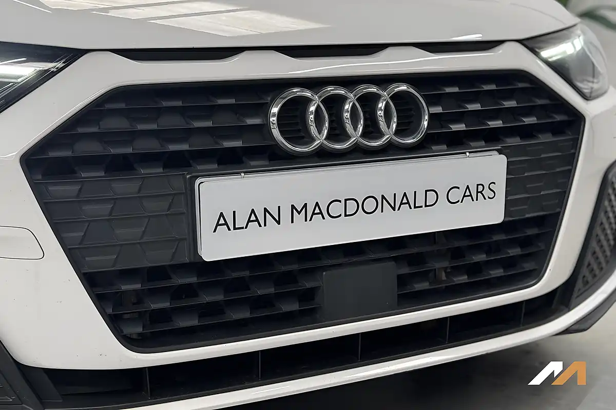 Used 2022 Audi A1 Technik White - Interior and Exterior details 14