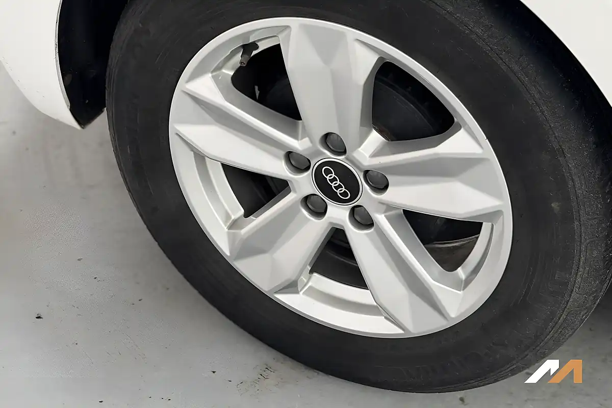 Used 2022 Audi A1 Technik White - Interior and Exterior details 9