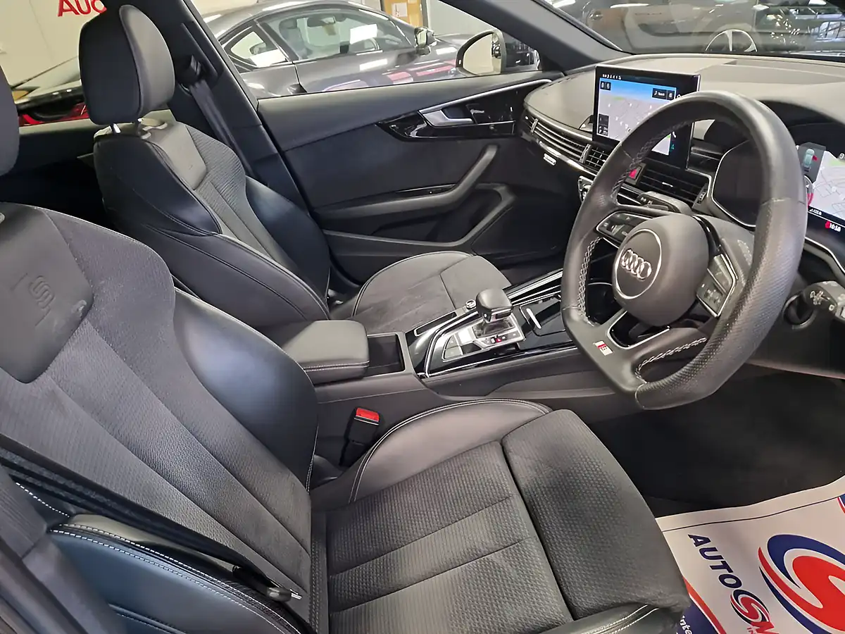 Used 2022 Audi A4 Avant Black Edition Black - Interior and Exterior details 12