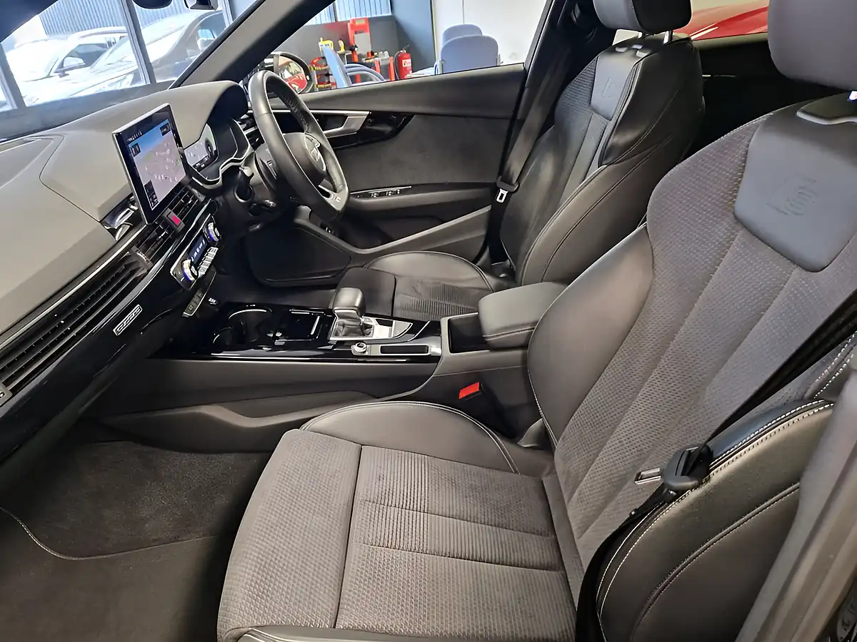 Used 2022 Audi A4 Avant Black Edition Black - Interior and Exterior details 13