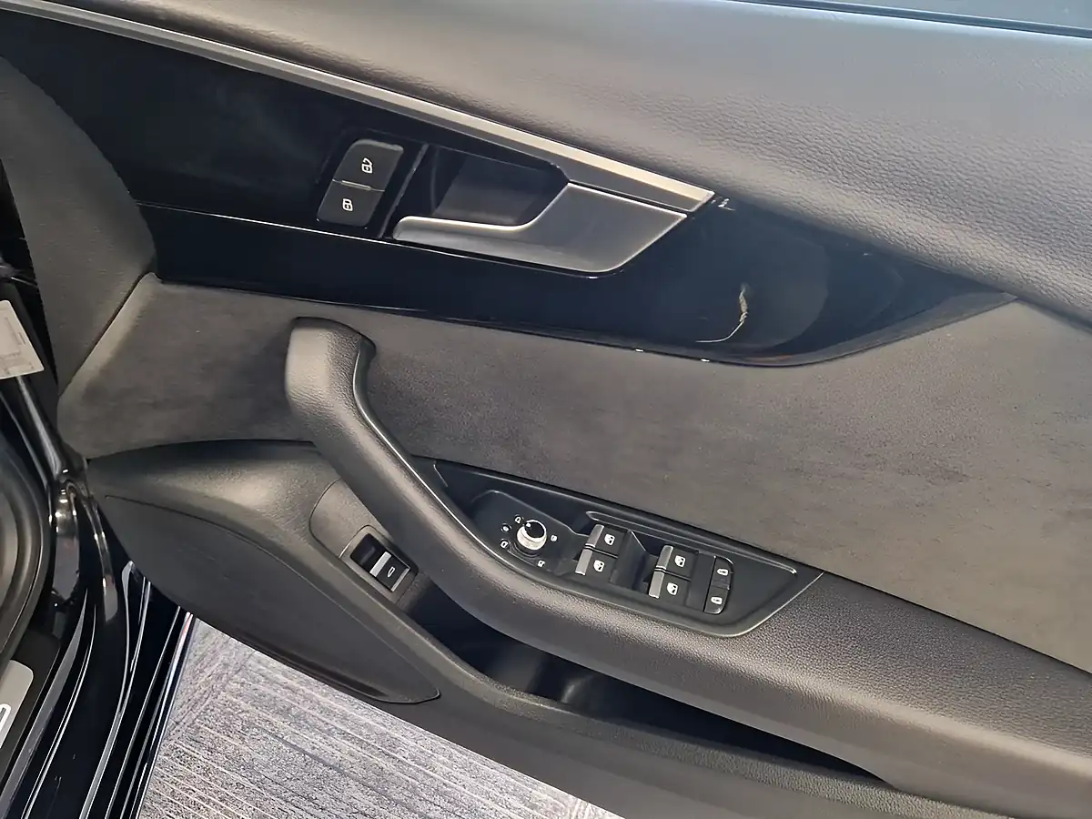 Used 2022 Audi A4 Avant Black Edition Black - Interior and Exterior details 15