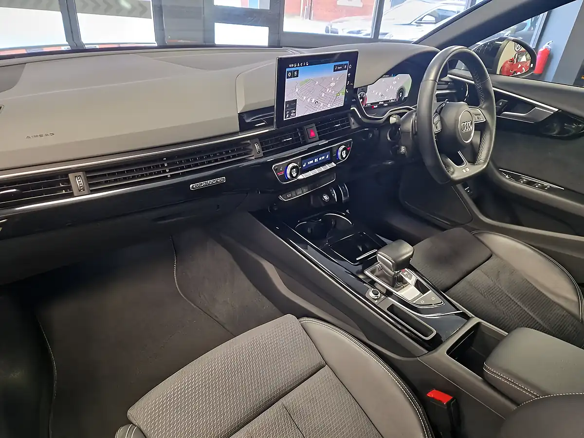 Used 2022 Audi A4 Avant Black Edition Black - Interior and Exterior details 16