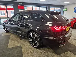 Used 2022 Audi A4 Avant Black Edition Black - Interior and Exterior details 4