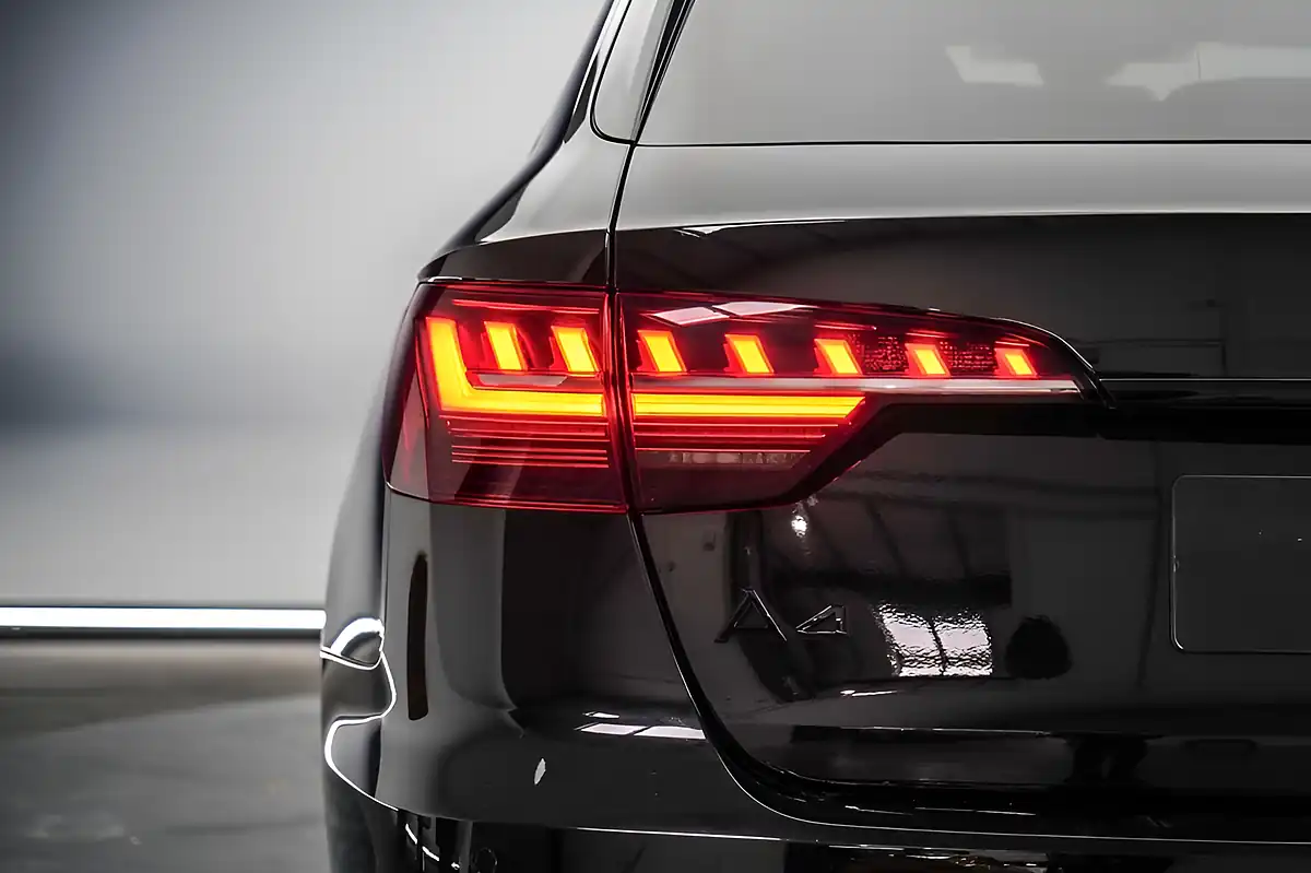 Used 2022 Audi A4 Avant Black Edition Black - Interior and Exterior details 10