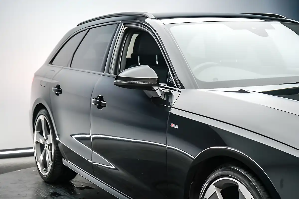 Used 2022 Audi A4 Avant Black Edition Black - Interior and Exterior details 13