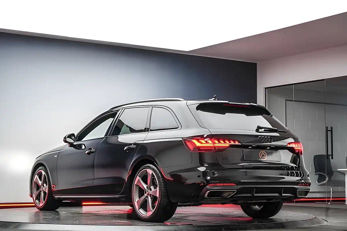 Used 2022 Audi A4 Avant Black Edition Black - Interior and Exterior details 15