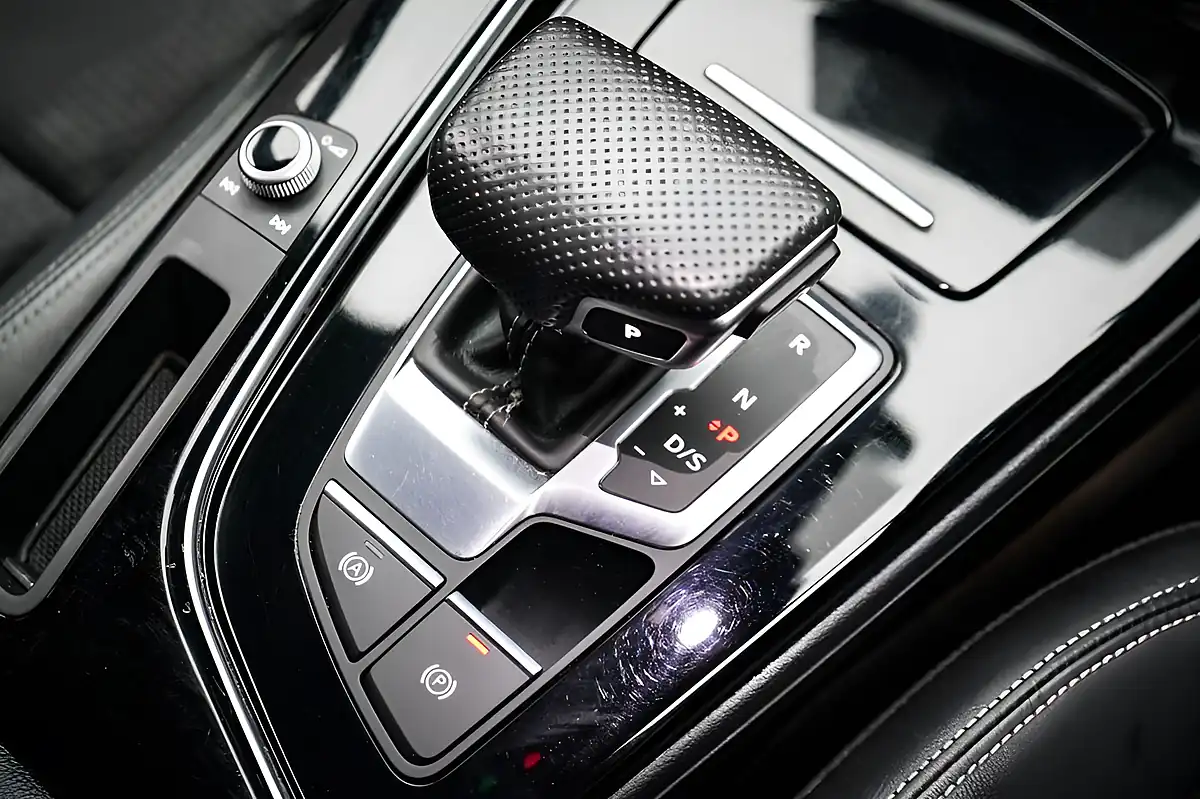 Used 2022 Audi A4 Avant Black Edition Black - Interior and Exterior details 20