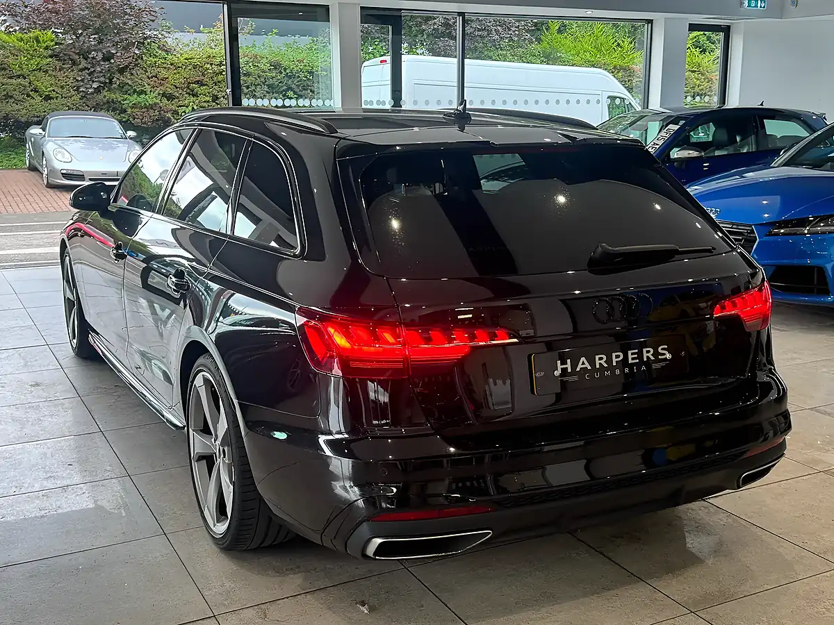Used 2022 Audi A4 Avant Black Edition Black - Interior and Exterior details 18