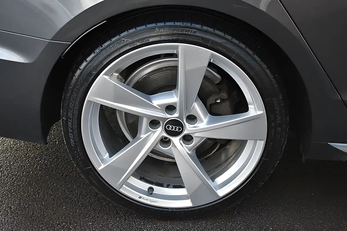 Used 2022 Audi A4 Avant S Line Daytona Grey - Interior and Exterior details 20
