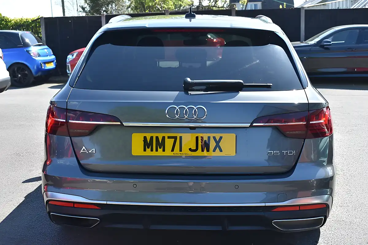 Used 2022 Audi A4 Avant S Line Daytona Grey - Interior and Exterior details 5