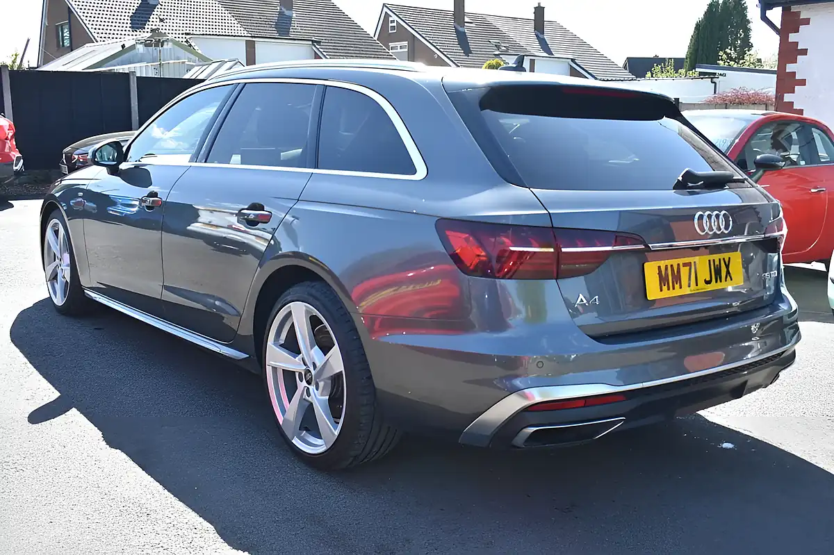 Used 2022 Audi A4 Avant S Line Daytona Grey - Interior and Exterior details 6