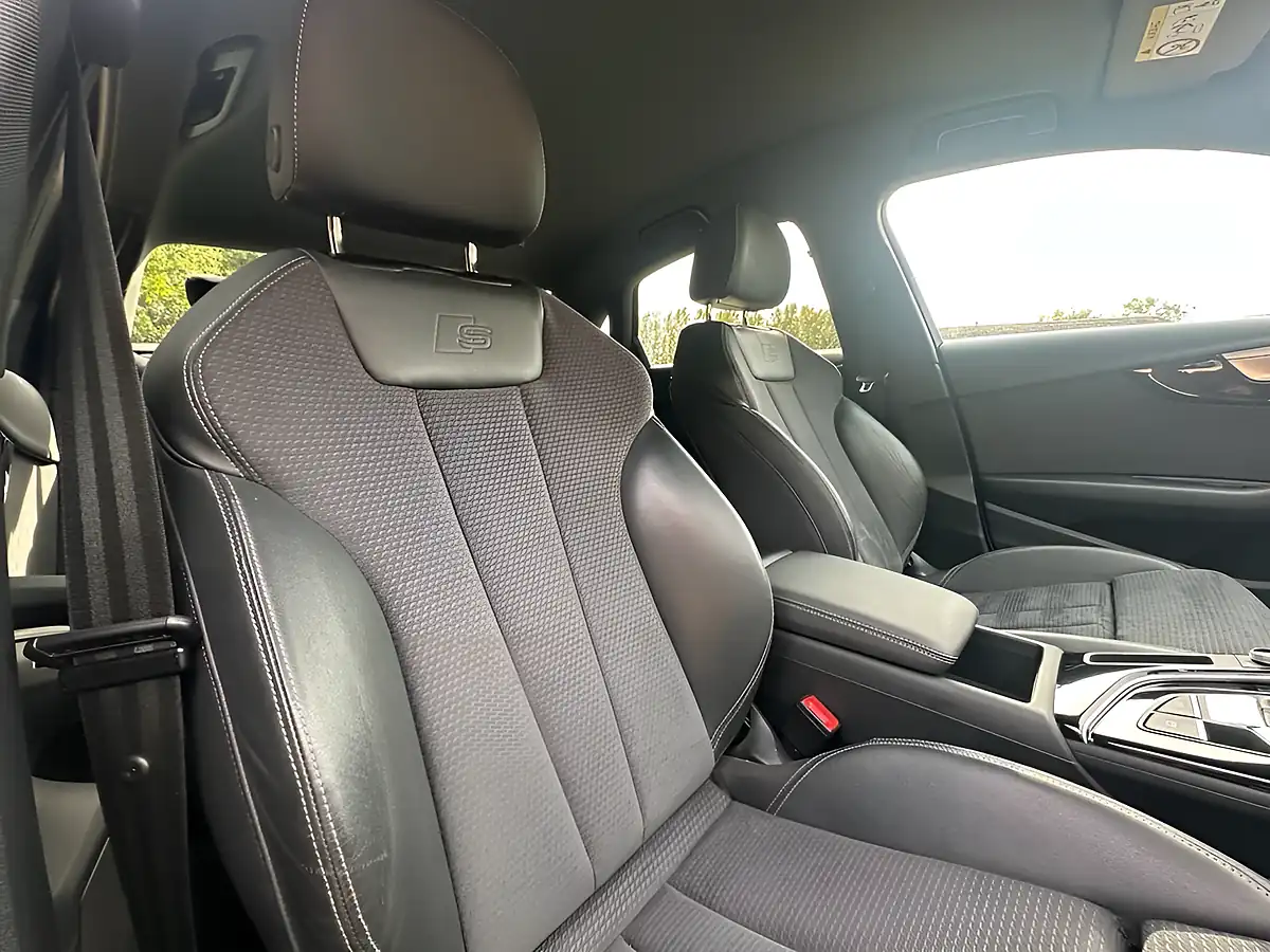 Used 2022 Audi A4 Black Edition White - Interior and Exterior details 13