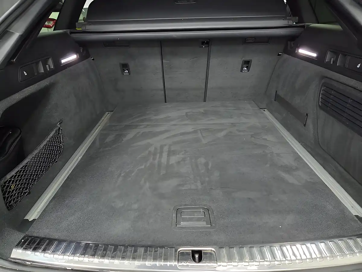 Used 2022 Audi A6 Avant Black Edition Grey - Interior and Exterior details 13