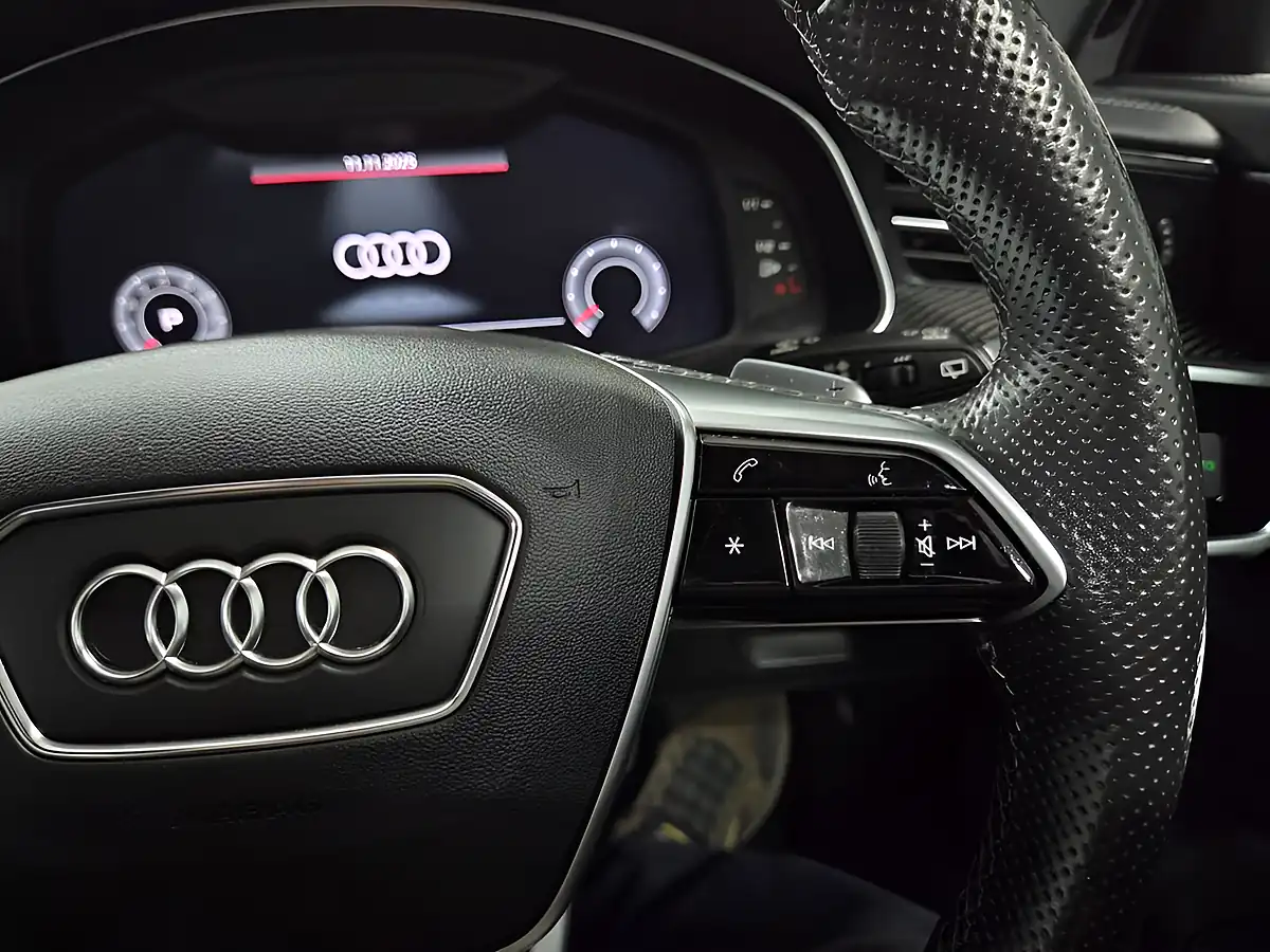 Used 2022 Audi A6 Avant Black Edition Grey - Interior and Exterior details 18