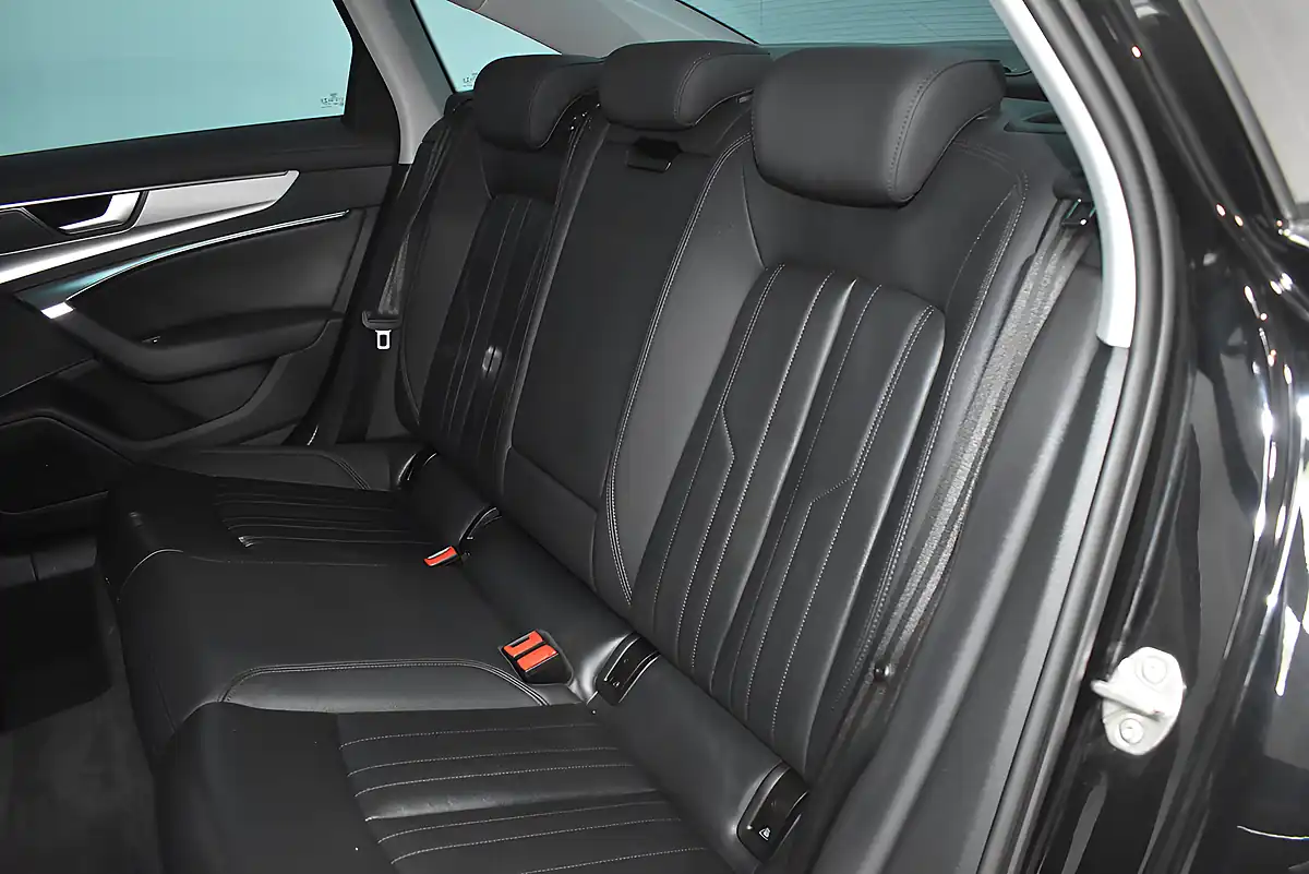 Used 2022 Audi A6 Saloon Sport Black - Interior and Exterior details 17