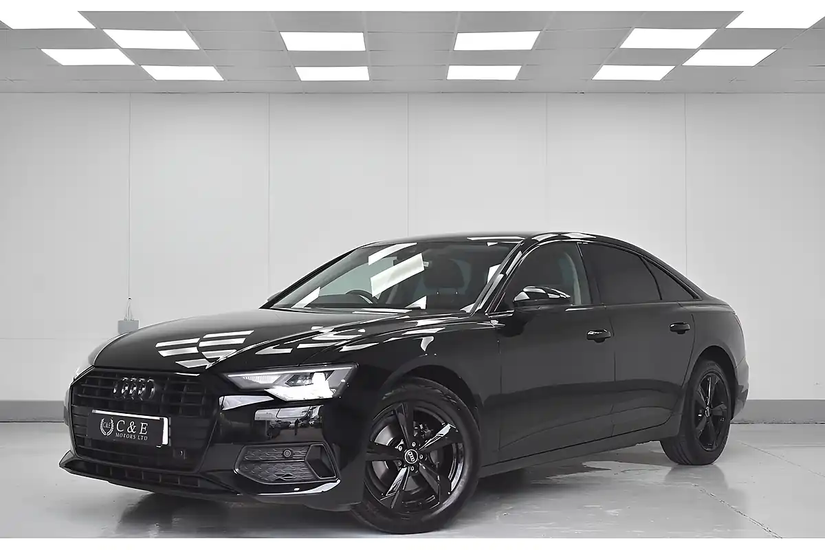 Used 2022 Audi A6 Saloon Sport Black - Front View