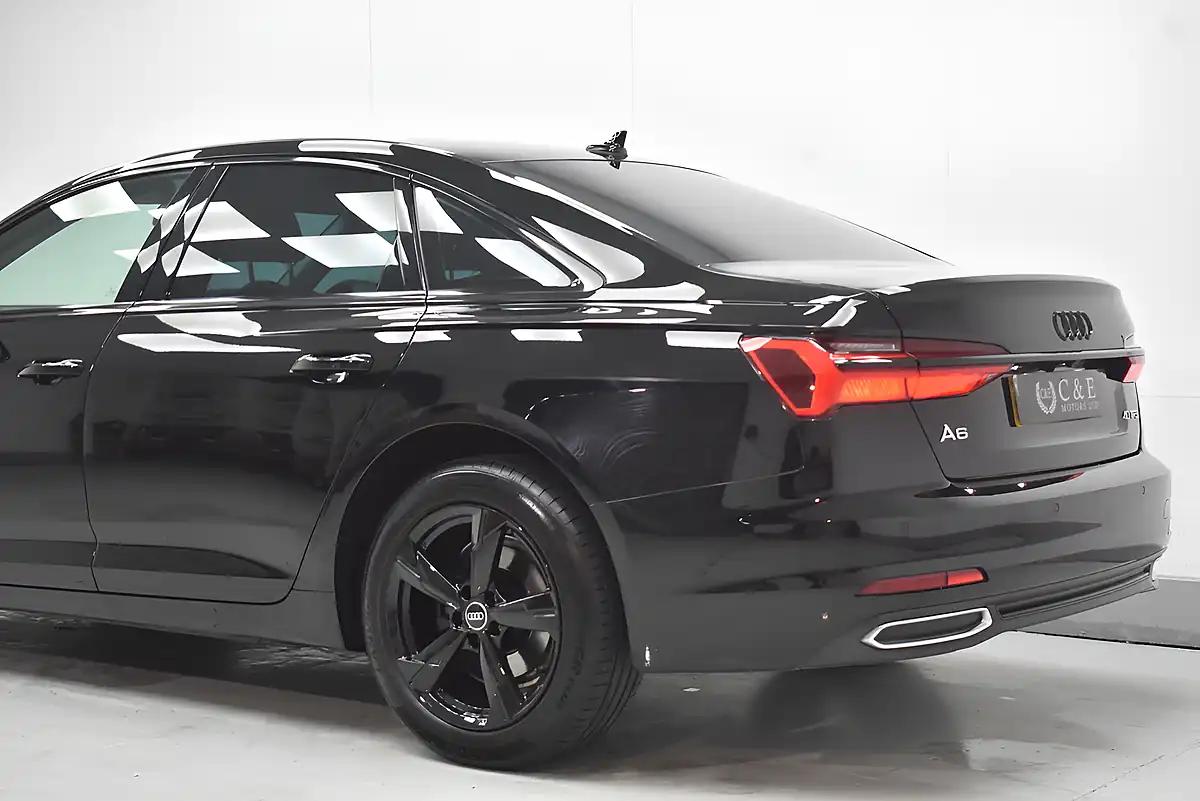 Used 2022 Audi A6 Saloon Sport Black - Interior and Exterior details 10