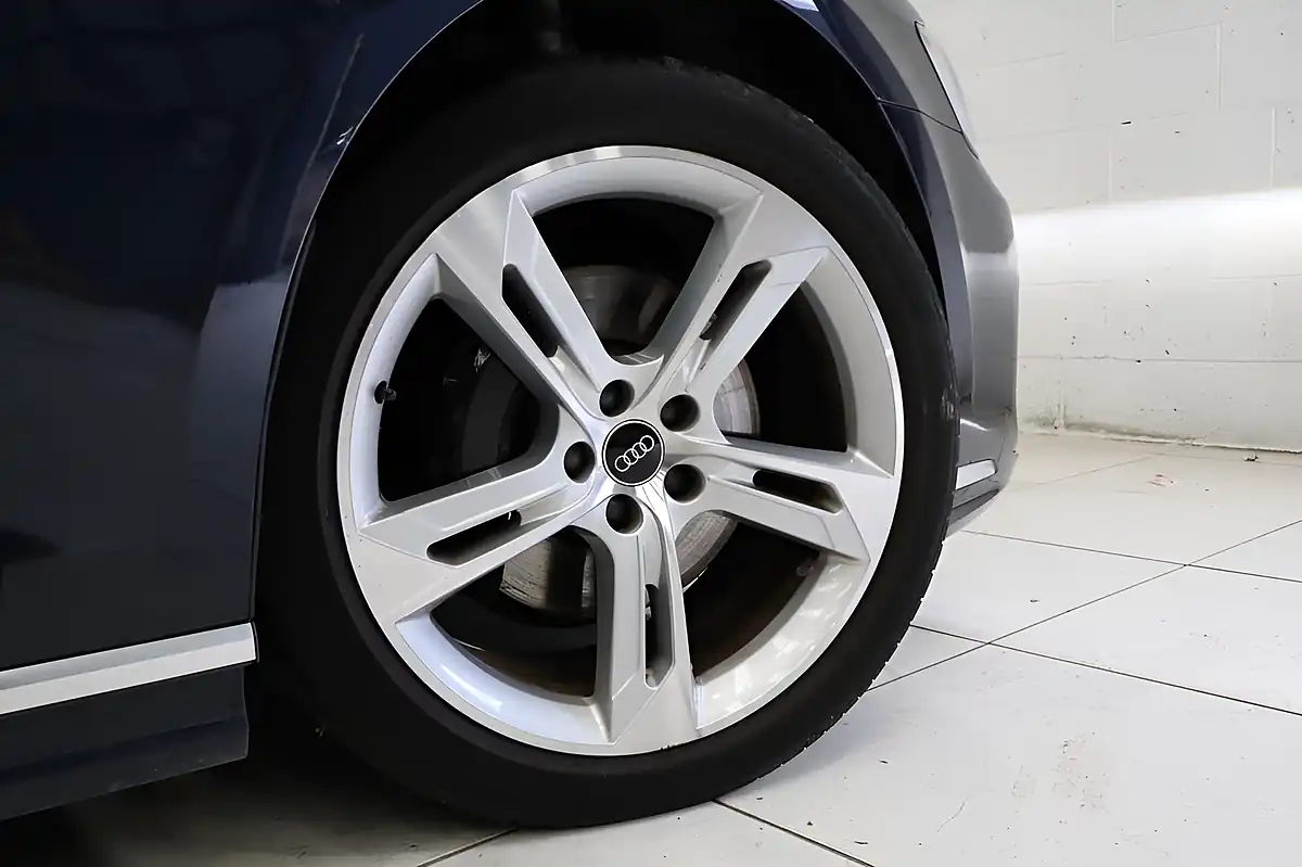 Used 2022 Audi A8 S Line Blue - Interior and Exterior details 6