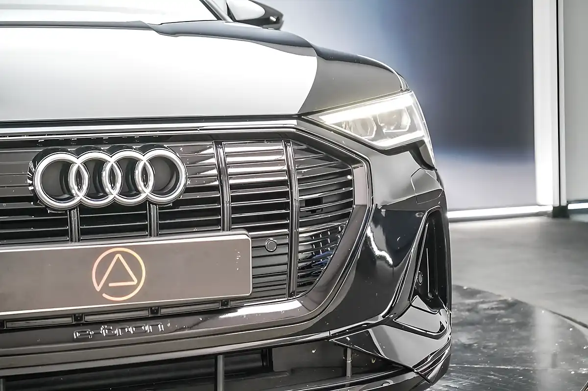 Used 2022 Audi E-Tron Black Edition Mythos Black - Interior and Exterior details 4