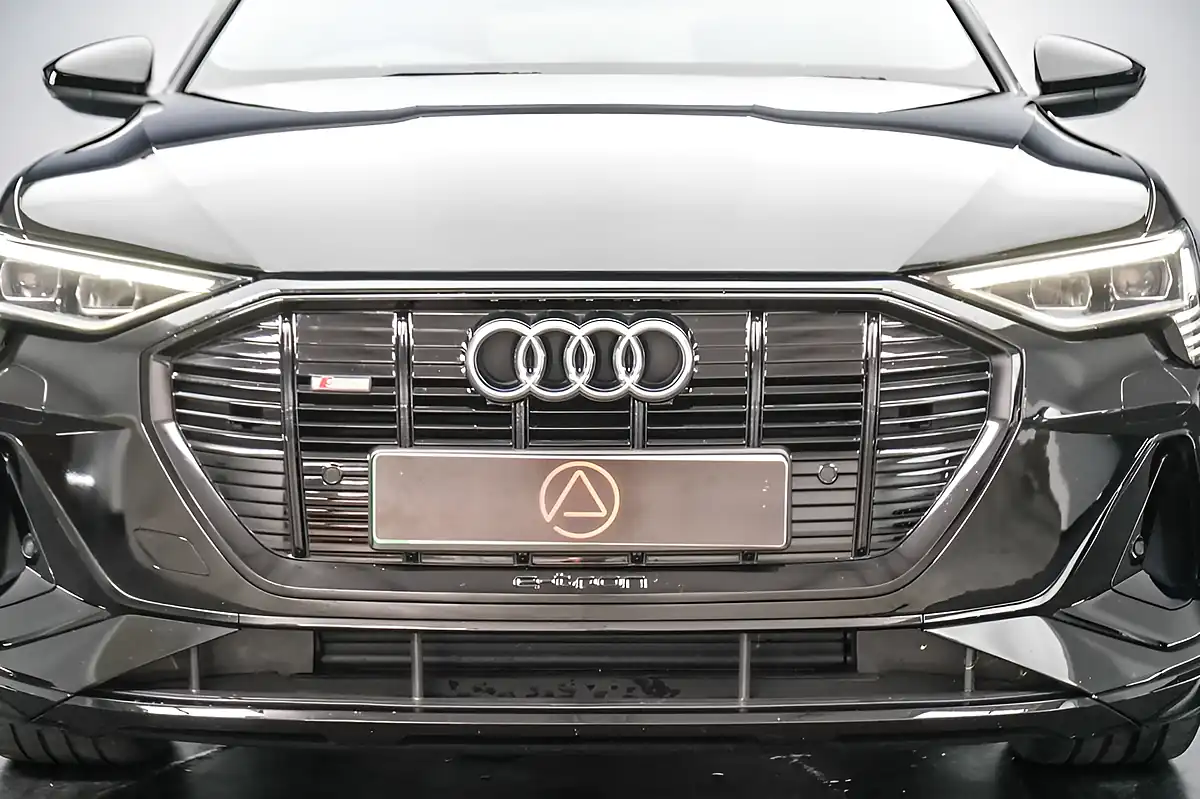 Used 2022 Audi E-Tron Black Edition Mythos Black - Interior and Exterior details 8