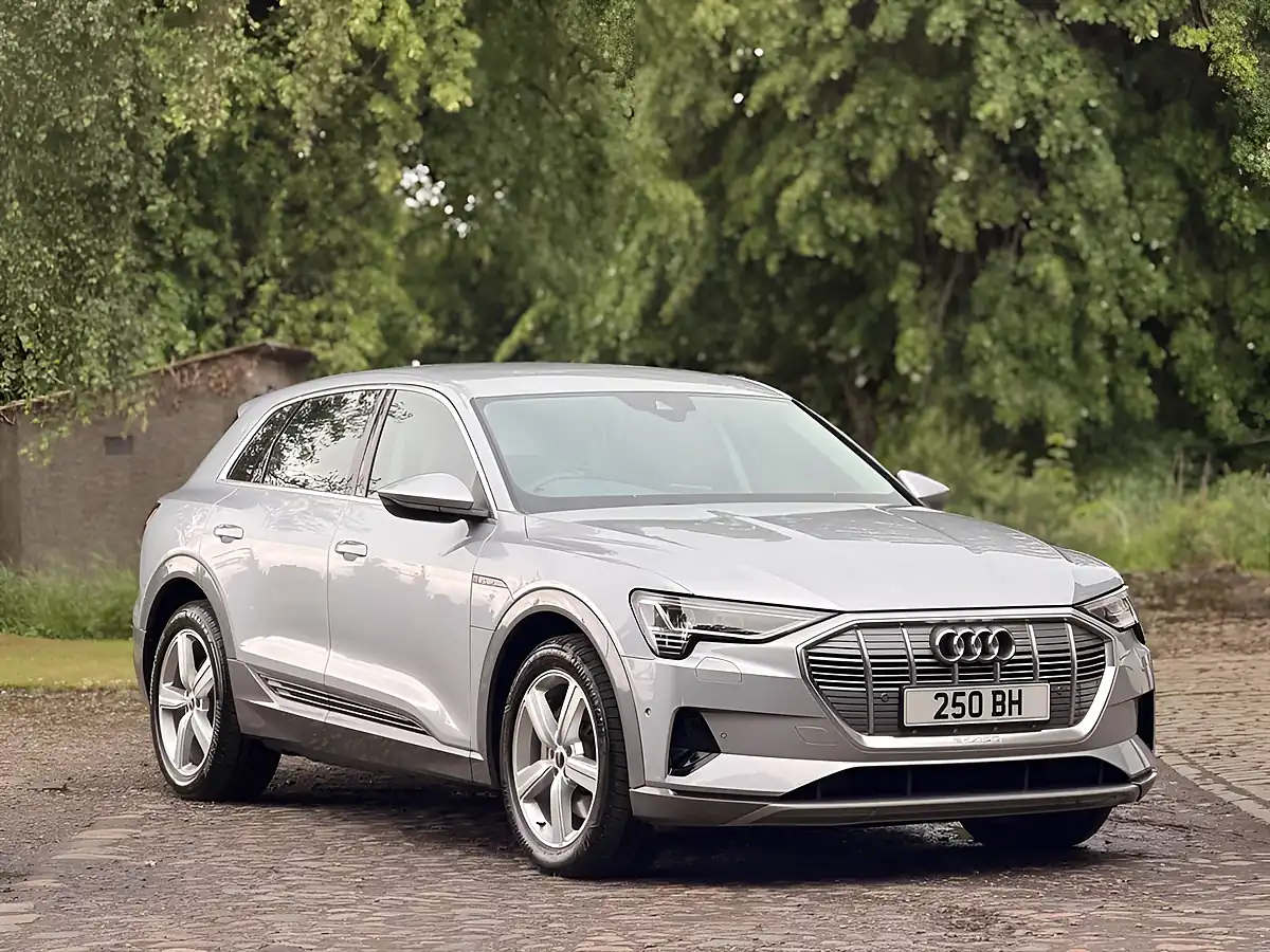 Used 2022 Audi E-Tron Technik Silver - Front View
