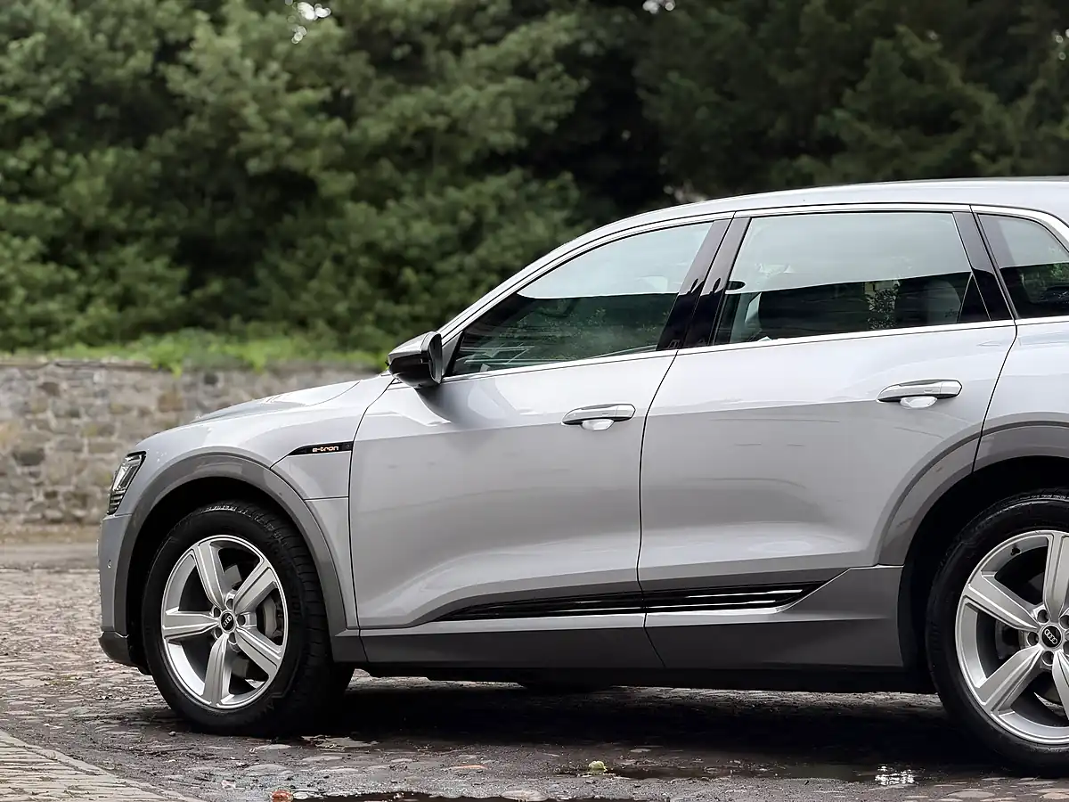 Used 2022 Audi E-Tron Technik Silver - Interior and Exterior details 12