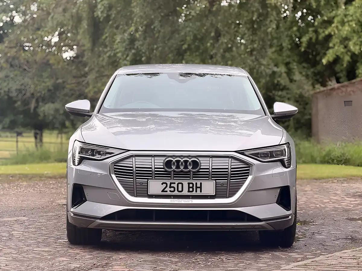 Used 2022 Audi E-Tron Technik Silver - Interior and Exterior details 17
