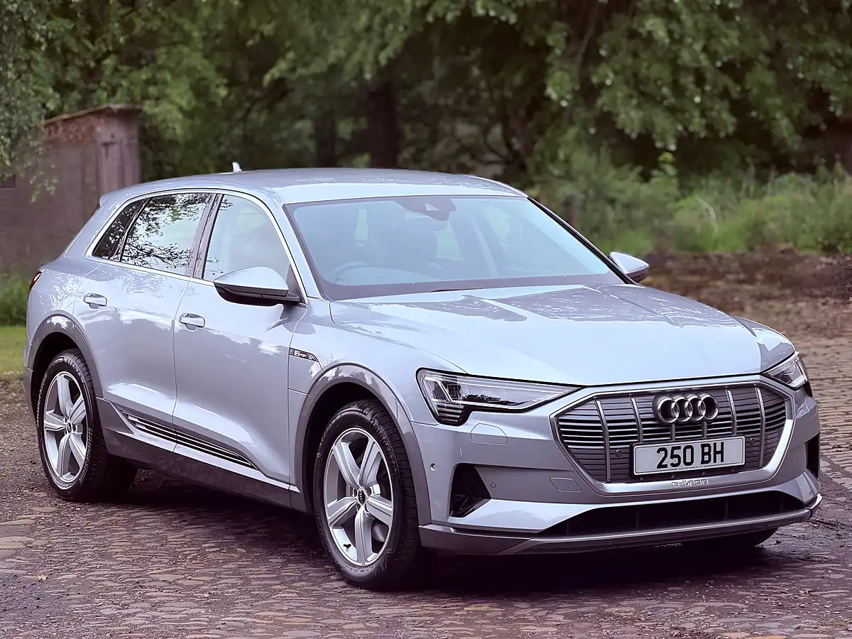 Used 2022 Audi E-Tron Technik Silver - Interior and Exterior details 18