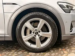 Used 2022 Audi E-Tron Technik Silver - Interior and Exterior details 19