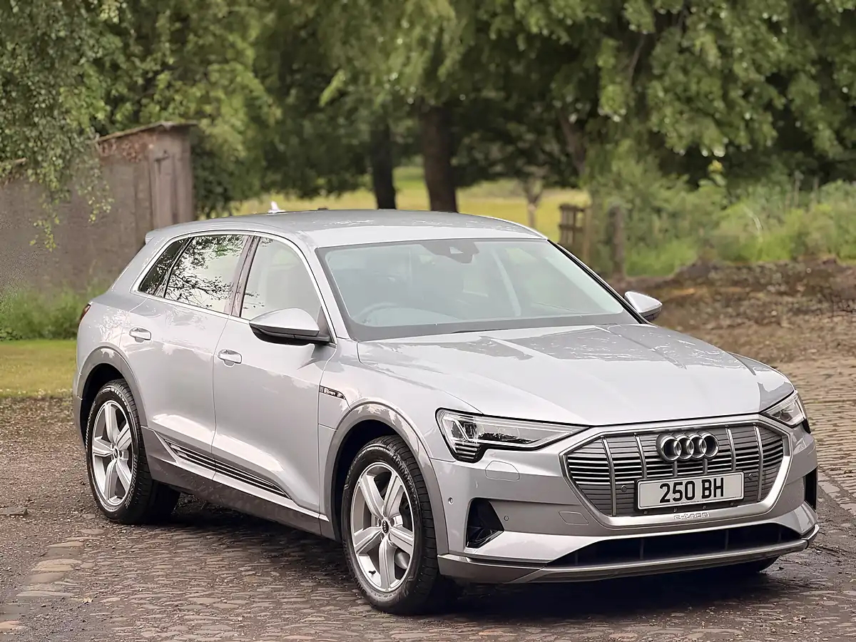 Used 2022 Audi E-Tron Technik Silver - Interior and Exterior details 2