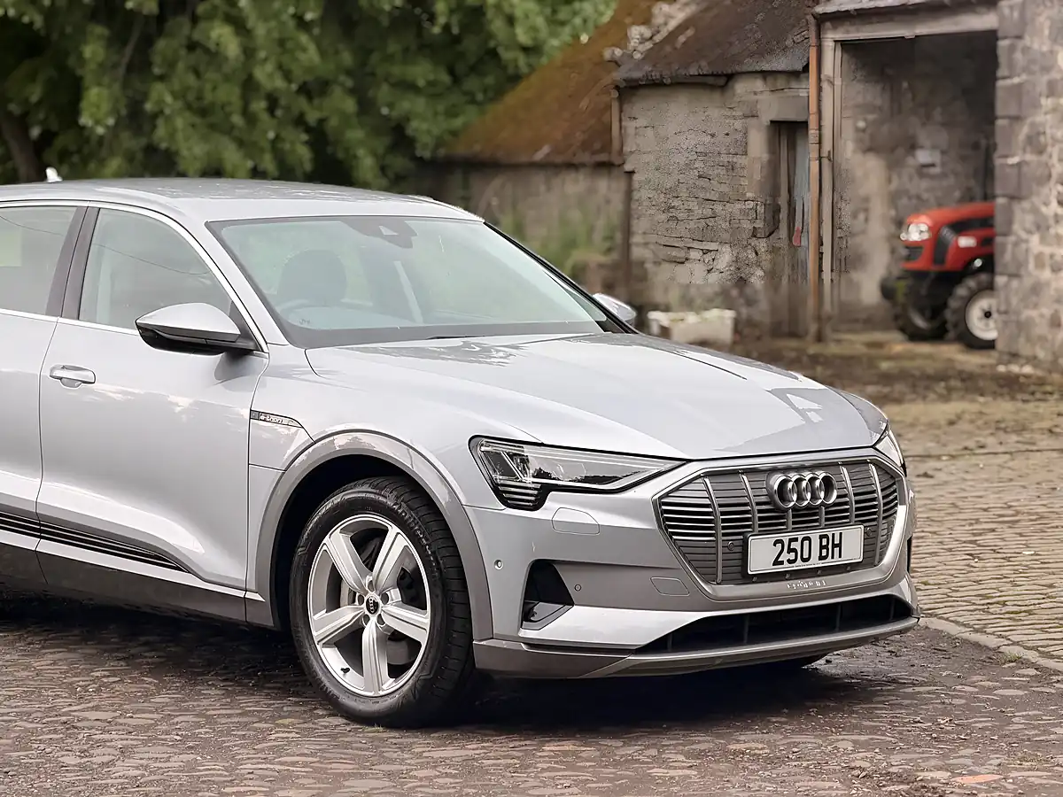 Used 2022 Audi E-Tron Technik Silver - Interior and Exterior details 3